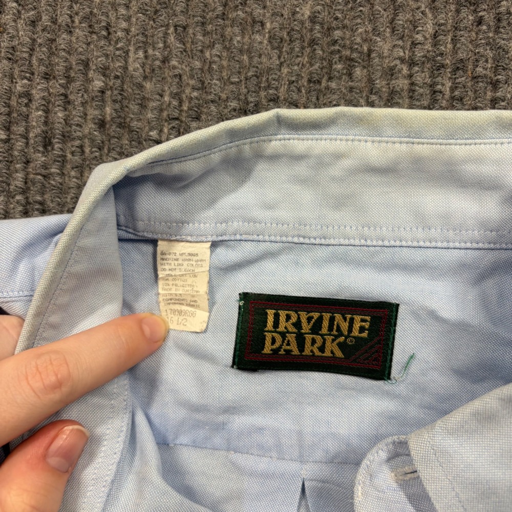 Irvine Park Mens Light Blue Long Sleeve Button Down Oxford Shirt Size 16.5 - Picture 3 of 9